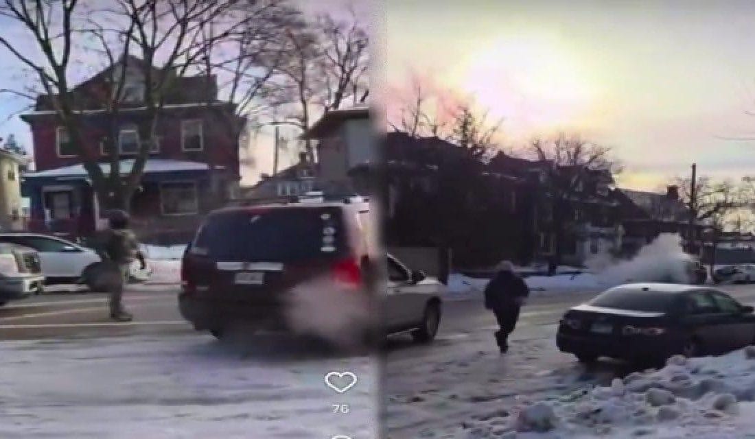 ABD’de ICE ajanları silahsız kadını öldürdü: Ülke ikiye bölündü bölge halkı ayaklandı Minneapolis’te ICE operasyonunda bir kadın hayatını kaybetti ABD’nin Minnesota eyaletine