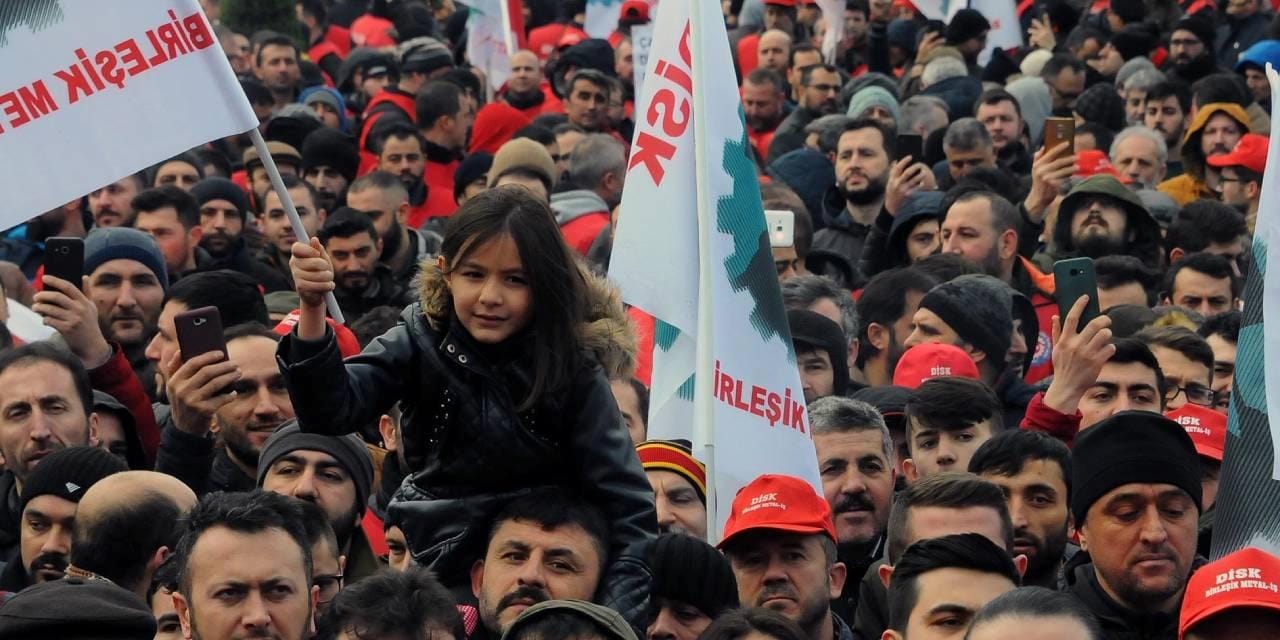 Metal sektöründe iki büyük sendika MESS ile 2025-2027 Grup Toplu