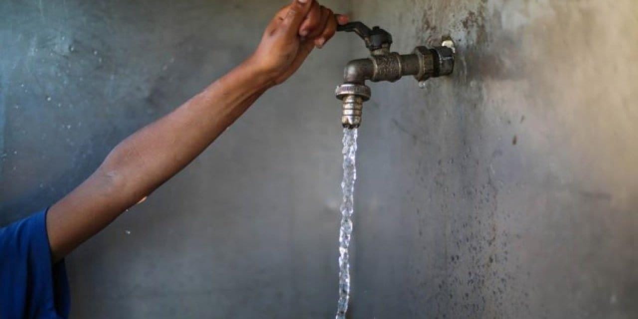 Indore’da Kanalizasyon Sızıntısı İçme Suyunu Kirletti: En Az 10 Ölü,