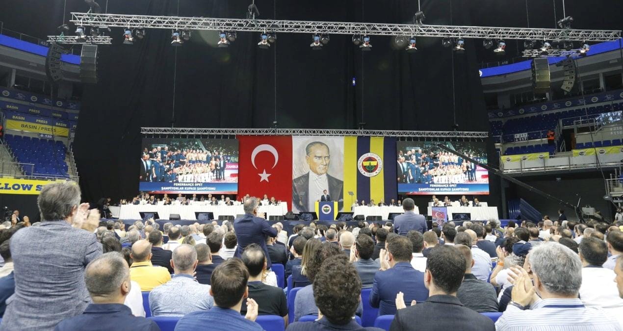 Fenerbahçe Kulübü’nden Tüzük Çalışmaları Hakkında Açıklama Fenerbahçe Yönetimi’nin, istifa eden