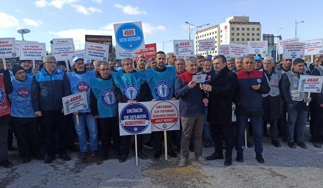 2026 İlk Maaş Günü Protestosu: Memur-Sen Malatya’da Gelir Adaletsizliğini Meşrulaştırdı