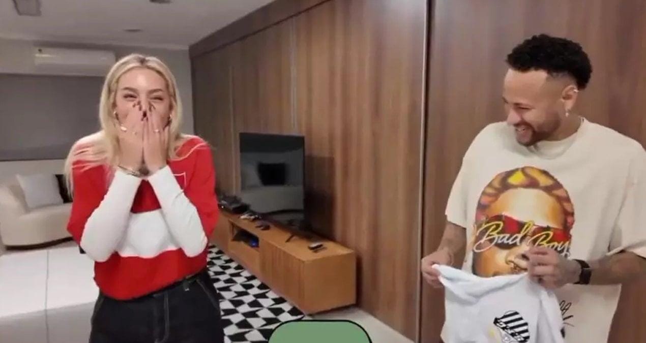 Aycan Yanaç ile Neymar’ın Röportajında Beklenmedik Kıyafet Kazası Stüdyoyu Neşelendirdi