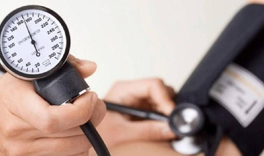 Eczacı Dr. Kirstin Gill’den Yüksek Tansiyon Hastalarına Kritik Uyarı Eczacı