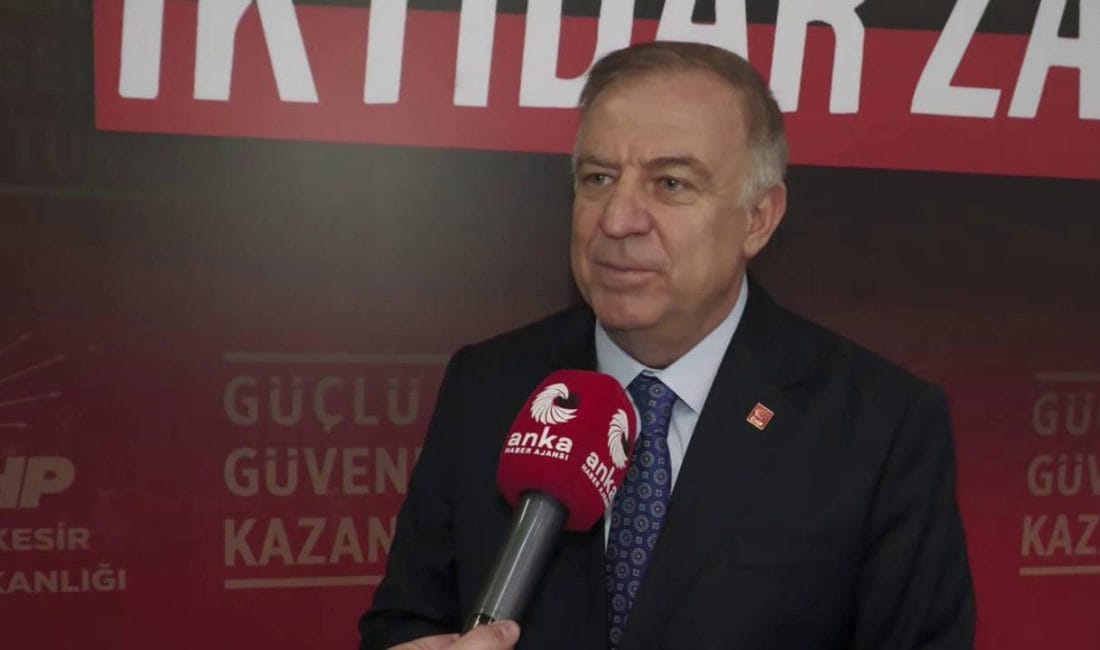 Gökan Zeybek: Balıkesir’de ‘Şimdi İktidar Zamanı’ Toplantısı Büyük İlgi Gördü