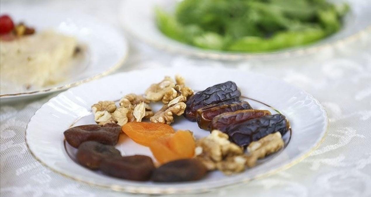 Ramazan Orucunun Vücuda Faydaları: Uzman Görüşleri ve Beslenme Önerileri Uzmanlar,