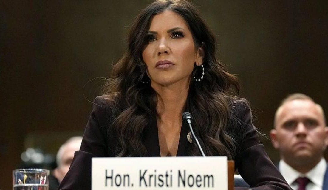 Kristi Noem ve Corey Lewandowski’nin Görev Değişikliği: İddialar, Soruşturmalar ve