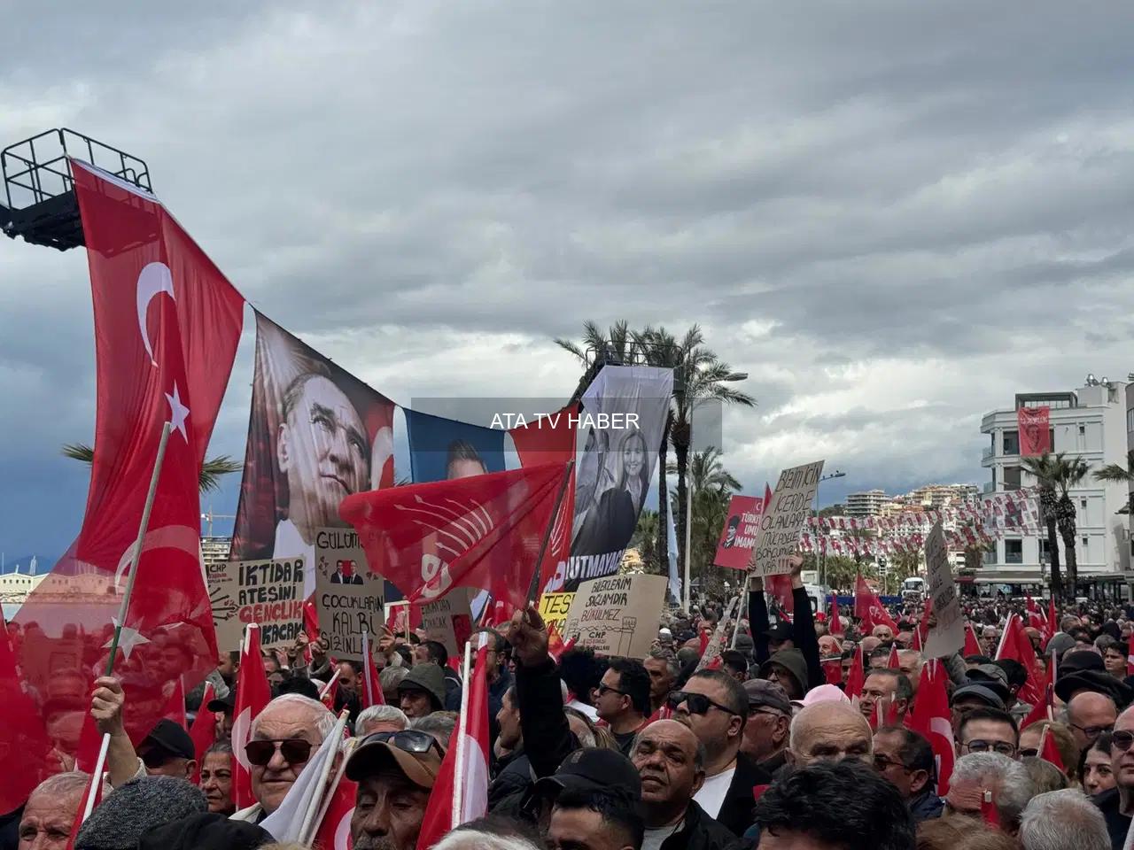 Millet İradesine Sahip Çıkıyor: Kuşadası’nda 101. Miting