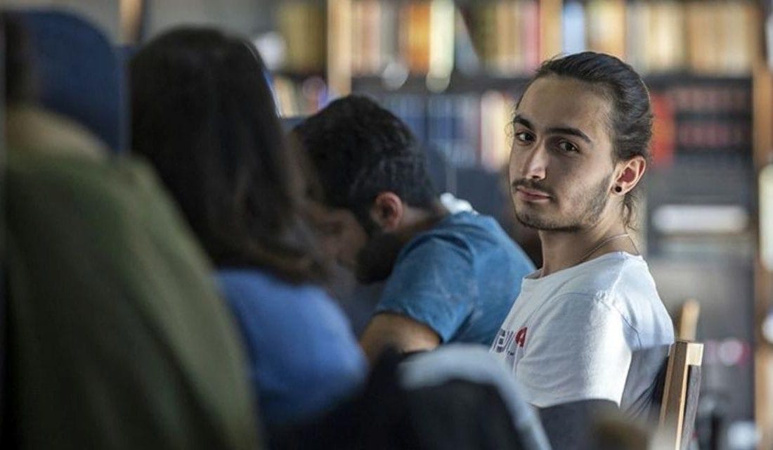 Z Kuşağı Erkekleri Okusa da, Okumasa da İşsiz Amerika’da üniversite