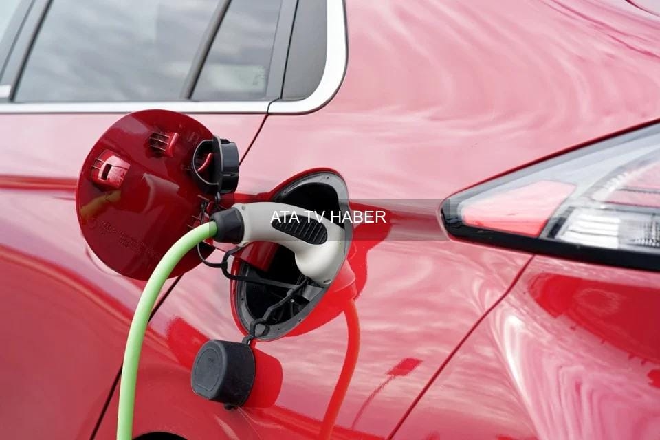 Çin’in Kullanım Ömrünü Tamamlayan Elektrikli Araç Bataryalarında Artan Geri Dönüşüm Baskısı