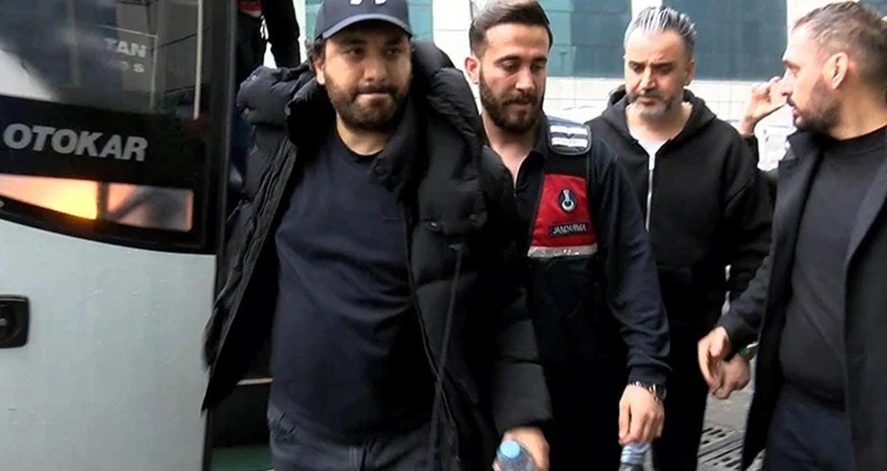 Hasan Can Kaya nezarethanede yaşadıklarını anlattı Ünlü komedyen Hasan Can