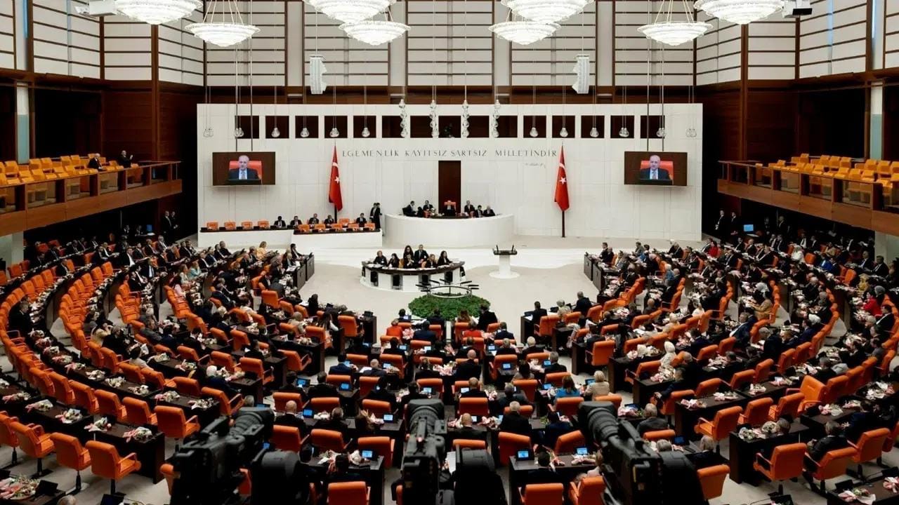 milli-parklara-iliskin-duzenlemeleri-de-iceren-kanun-teklifi-kabul-edildi-akpden-kanun-teklifine-yeni-WSvq7ek1.jpg