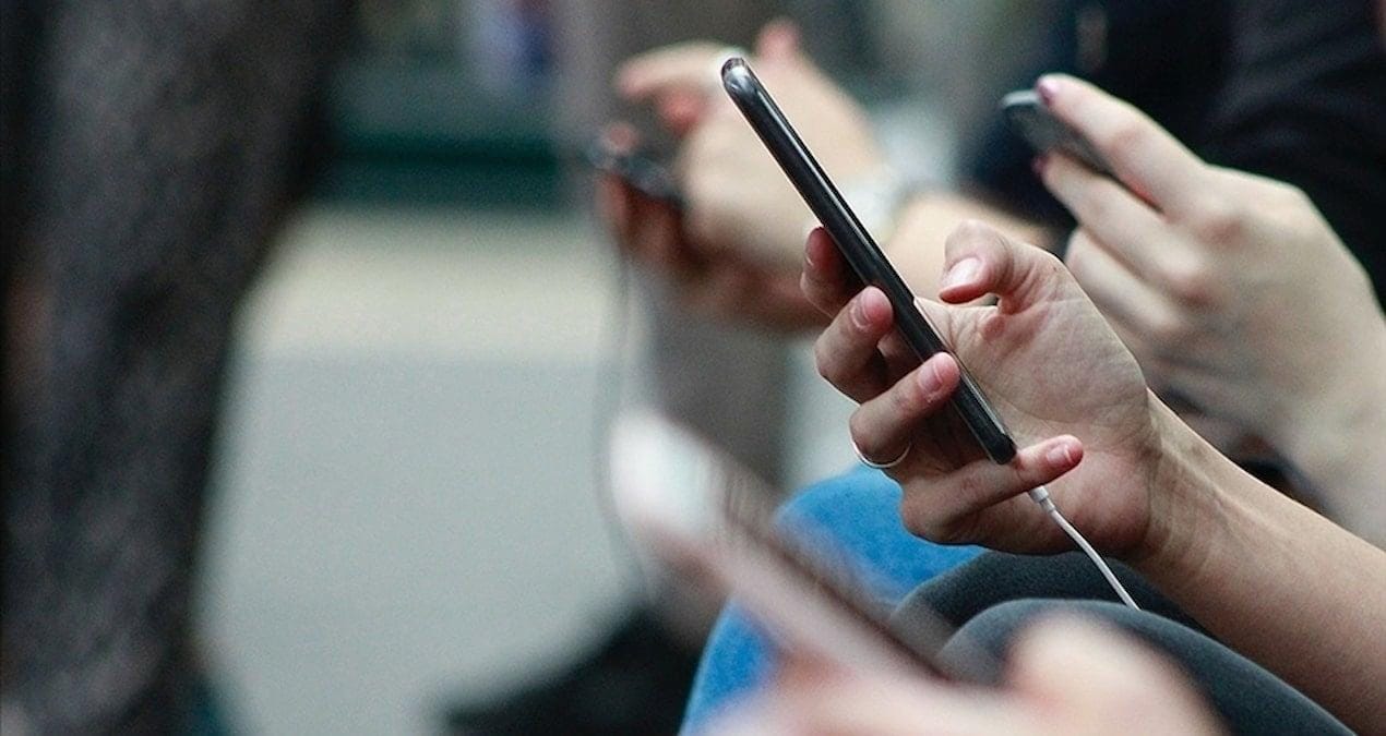 turkiyede-5g-donemi-basliyor-iste-20-bin-tl-alti-5g-uyumlu-telefon-modelleri-Yh6dlWn7.jpg