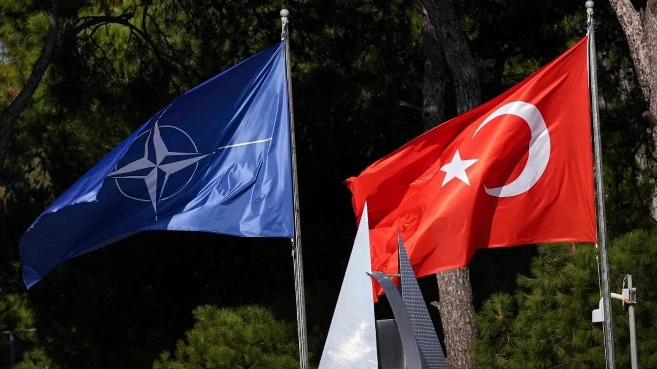 Savaşa ve NATO’ya karşı harekete geçiyorlar: ‘Ankara’daki zirve iptal edilmeli!’