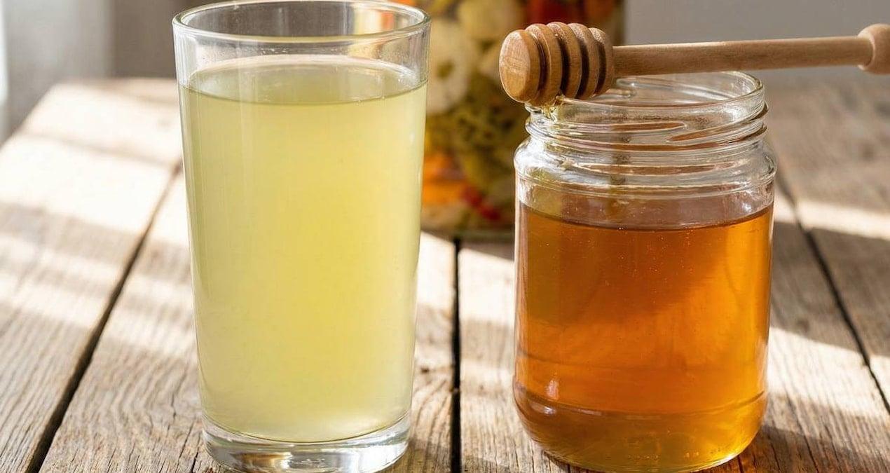 Turşu Suyu ve Bal Karışımı: Sindirimden Bağışıklığa Etkileri Son zamanlarda