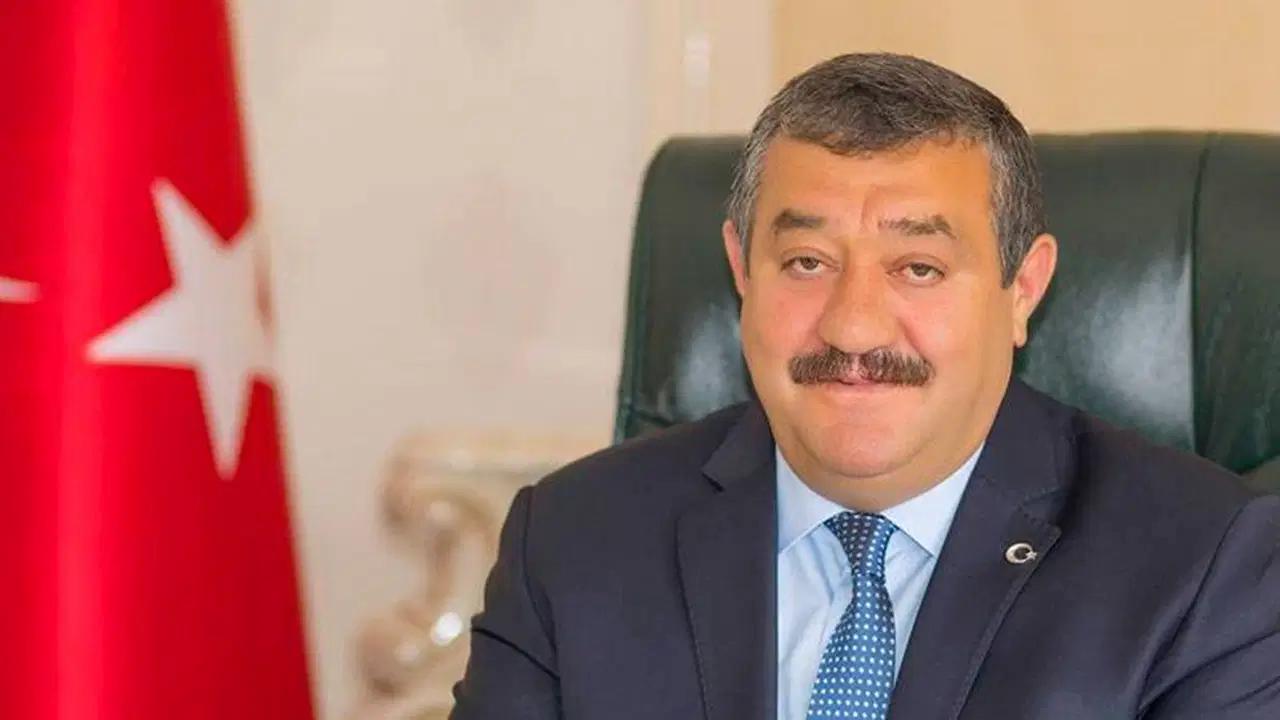 akpli-baskan-7-milyonluk-makam-aracini-boyle-savundu-gotu-boklu-arabayi-cok-gorduler-JlWCAEQt.jpg