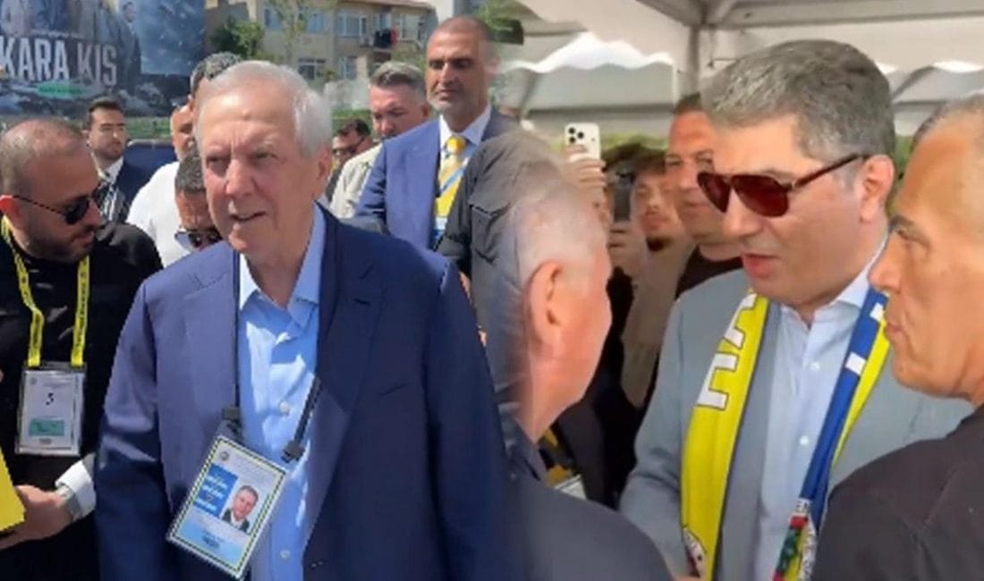 Fenerbahçe’de Tarihi Seçimde Oy Verme Başladı Fenerbahçe’de Aziz Yıldırım ve