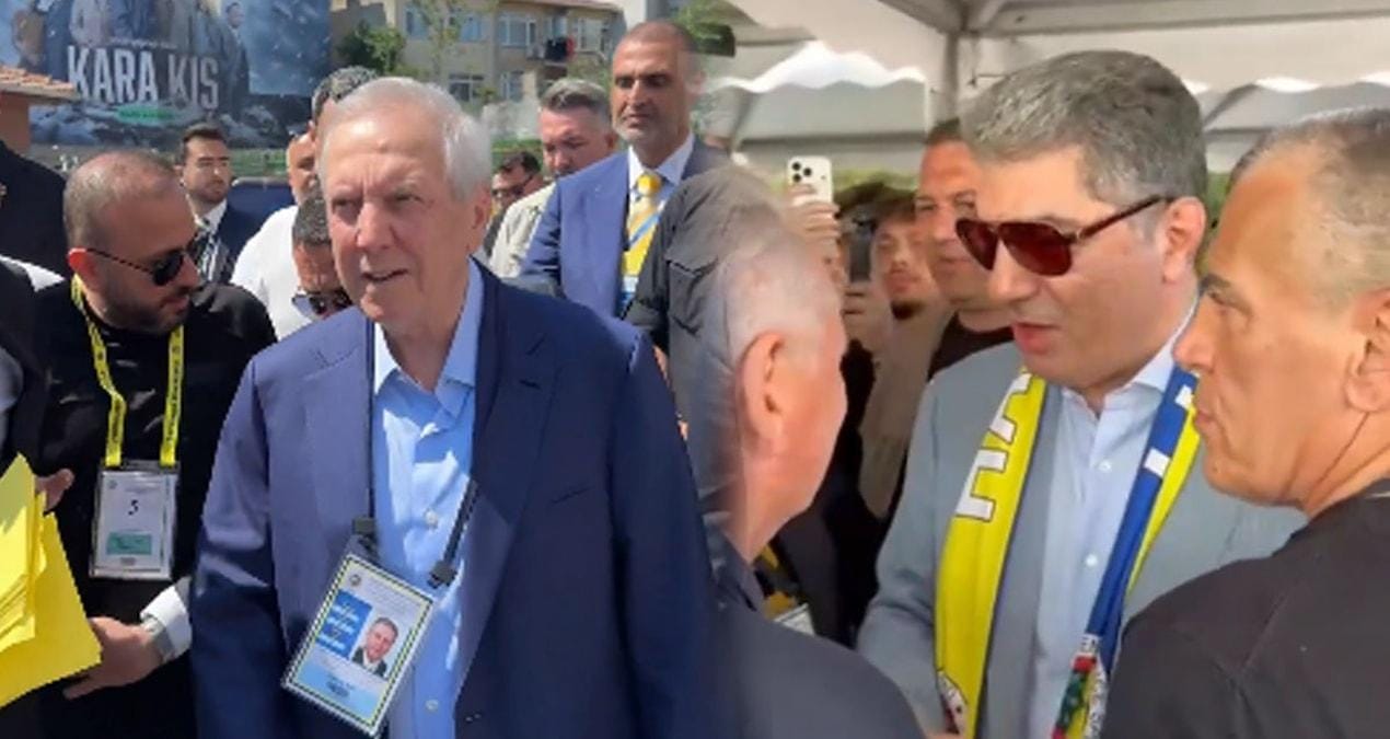 Fenerbahçe’de Tarihi Seçimde Oy Verme Başladı Fenerbahçe’de Aziz Yıldırım ve