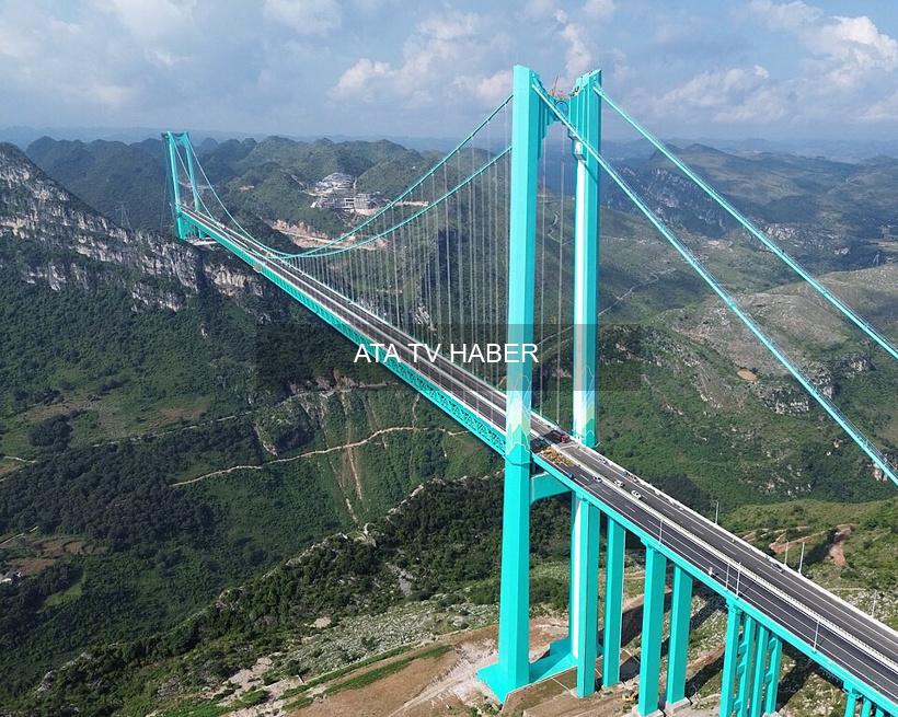 Huajiang Köprüsü inşaatında yeraltı suyu krizi, yaratıcı mühendislikle turistik bir cazibe merkezine dönüştü