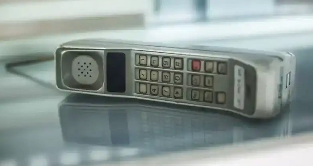 Motorola DynaTAC’tan İlham Alan Nostaljik Powerbank Tanıtıldı Teknoloji dünyası, nostalji