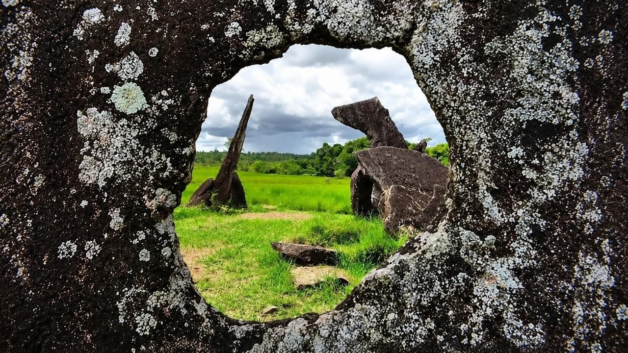 Amazonlar’ın Stonehenge’i: Amapá’daki 127 Granit Blokluk Güneş Takvimi ve Ritüel