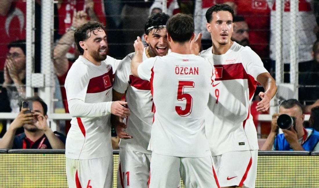 Galatasaray milli yıldız ile el sıkıştı! İmzalar an meselesi Galatasaray, Can Uzun Transferinde Son Aşamaya Geldi Süper Lig’de son