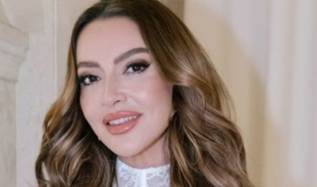 Hadise Anne Olma İsteğini Sahneye Taşıdı Sahne performanslarının yanı sıra