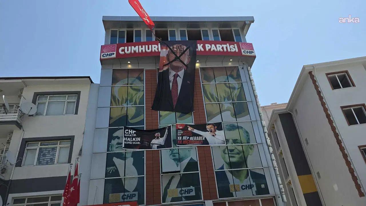 CHP Malatya İl Binasında Gerginlik: Yeni Yönetim Binayı Çilingirle Açtı