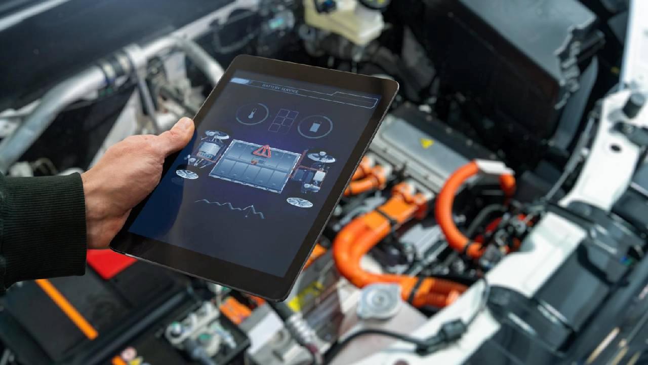 Otomotiv Endüstrisinde Hızlı Dönüşüm ve Yeni Uzmanlıklar Otomotiv endüstrisi, birkaç