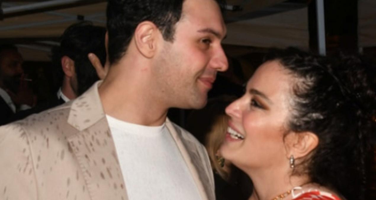 Aslı Bekiroğlu, Tolga Güleç’in düğününde sevgilisiyle görüntülendi Özel hayatını gözlerden