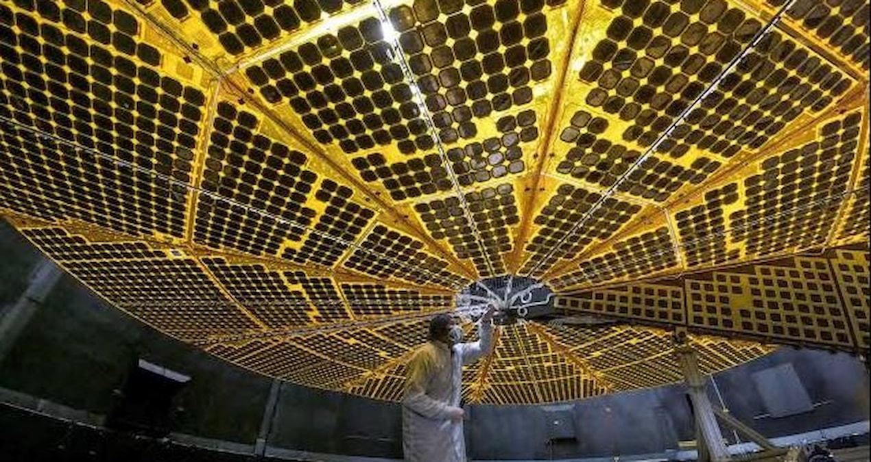 nasa-uzayin-ortasinda-titreyen-bir-yer-fistigi-buldu-fotografini-cekip-isim-verdi-4xOuw4nk.jpg