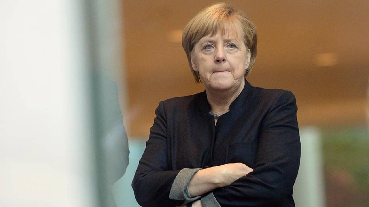 Angela Merkel’in Emeklilik Geliri ve Devlet Ayrıcalıkları Almanya’da Tartışma Yarattı