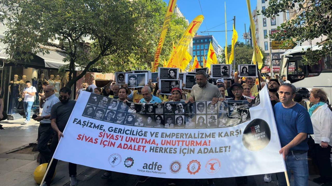 sivas-katliaminda-yasamini-yitiren-33-kisi-33uncu-yilinda-anildi-buVjdHp6.jpg