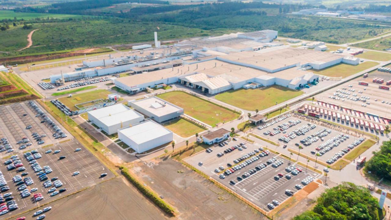 Toyota Indaiatuba Fabrikasını Kapatma Kararını Açıkladı Otomotiv devi Toyota, Brezilya’da