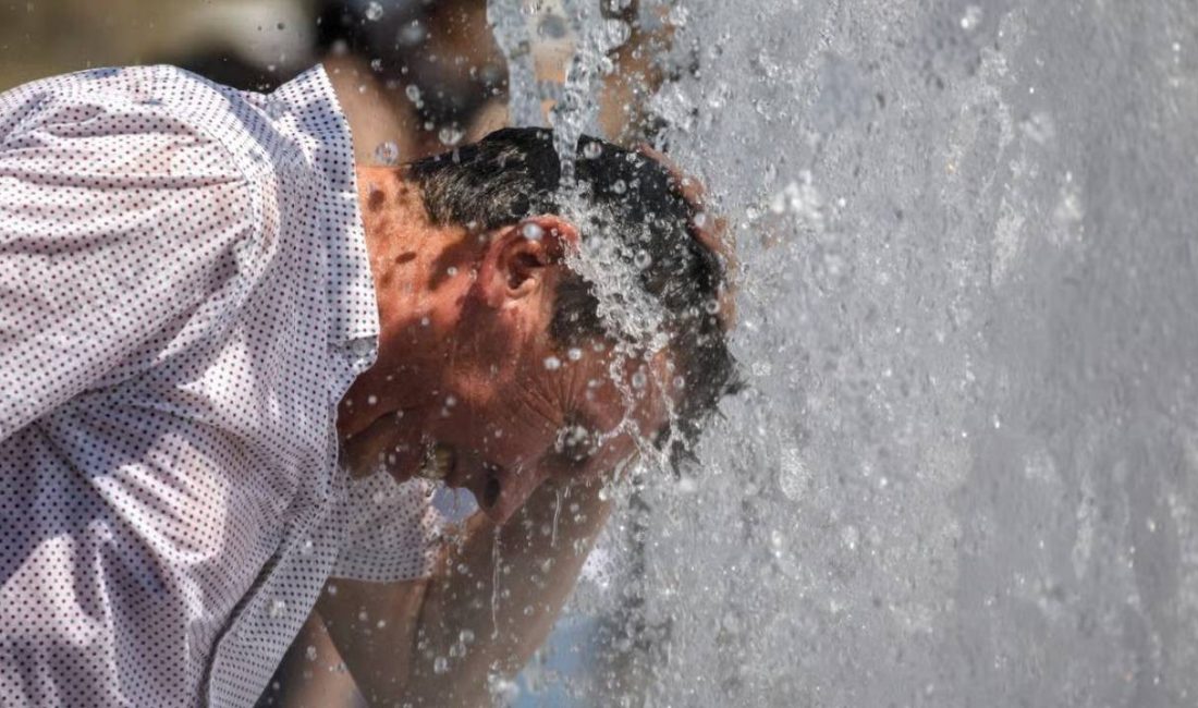 40 dereceyi aşan sıcaklar Avrupa’yı esir aldı! Türk üreticilere sipariş yağıyor Avrupa’da Aşırı Sıcaklar Türk Klima ve Havalandırma Ürünlerine Rekor Talep