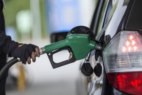 dunya-petrol-fiyatlarinda-beklenmeyen-dusus-piyasalara-nasil-yansidi-J5BmCUVM.png