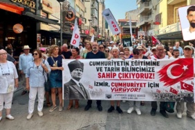 add-cumhuriyet-icin-yurudu-sanli-tarihimizin-ideolojik-tercihlere-gore-yeniden-yazilmak-istenmesine-itiraz-ediyoruz-KdiL5w21.jpg