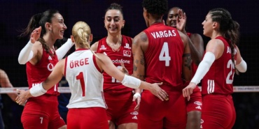 ataturkun-kizlari-dunya-harikasi-sampiyon-turkiye-FKFnl2np.jpg