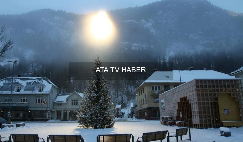 Rjukan Kasabası, Dağlarla Karanlıktan Dev Aynalarla Çıktı
