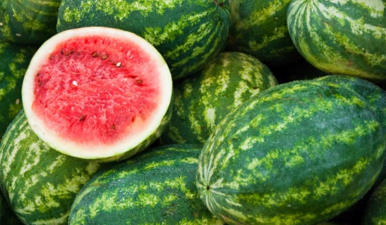 Aynı alışveriş Türkiye’de daha pahalı: Karpouzi 15 TL karpuz 25 TL!