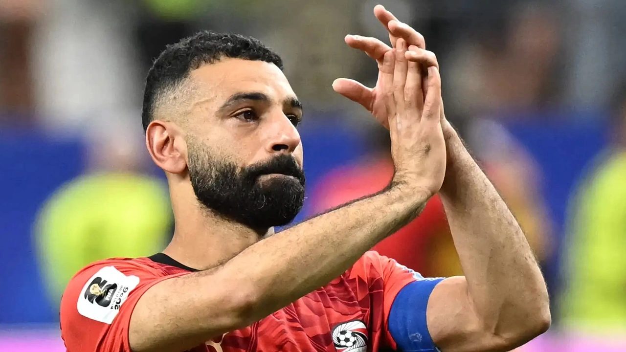 Beşiktaş taraftarından Trossard imza töreninde Mohamed Salah tezahüratı Beşiktaş’ın Arsenal’den