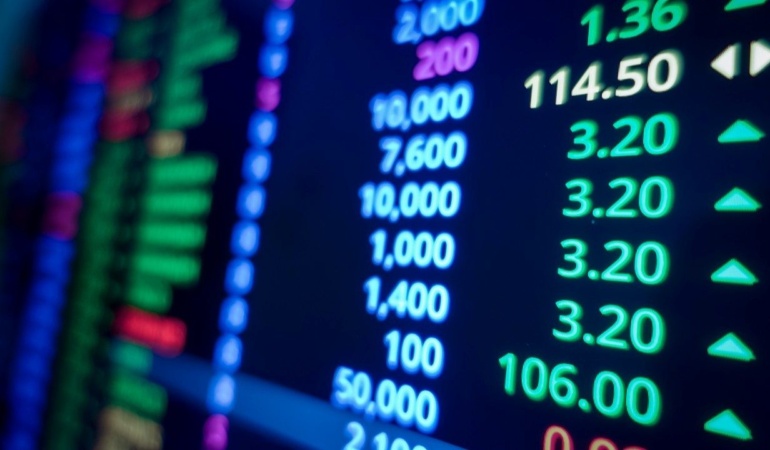 BIST 100 endeksinde fırtınalı seyir: Sert düşüşün ardından yeniden yükseldi
