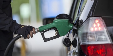 brent-petrol-100-dolar-esigini-devirdi-depoyu-fullemek-hayal-oluyor-kZK3aArB.jpg