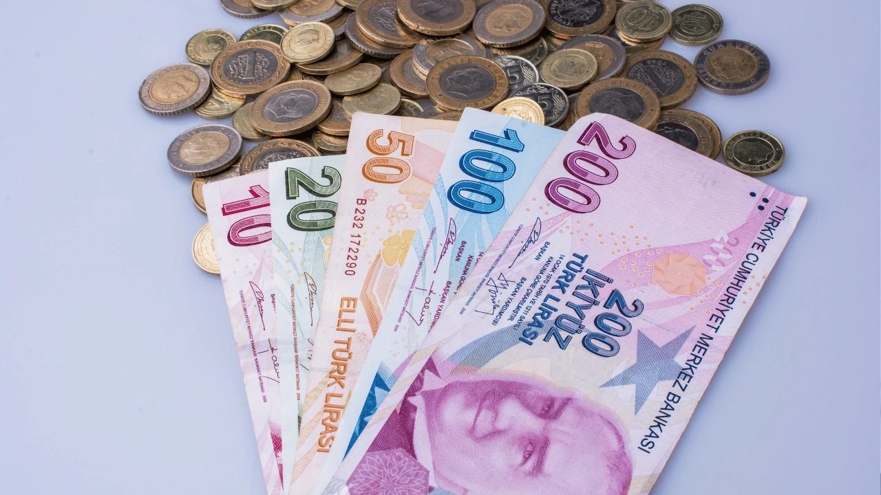 cepteki-bozuk-para-kasalarda-servete-donusuyor-8H2MwGTB.jpg