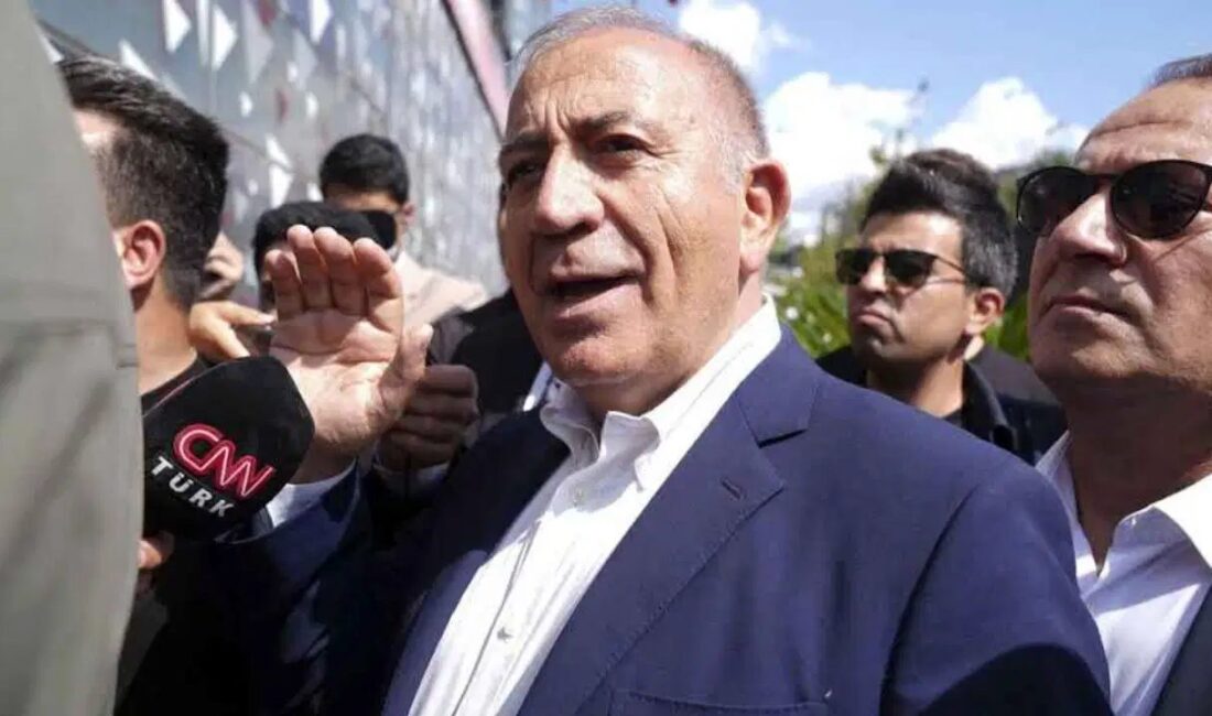 CHP İstanbul İl Yönetimi tarafından 7 ilçe yönetimi görevden alındı
