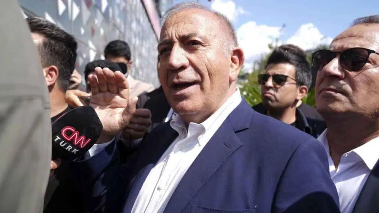CHP İstanbul İl Yönetimi tarafından 7 ilçe yönetimi görevden alındı