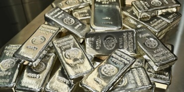 dolar-guclendi-faiz-kaygisi-tirmandi-gumuste-yon-asagi-dondu-nxAPelVD.jpg