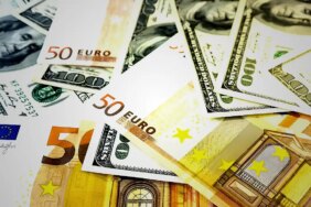 dovizde-sok-dolar-euro-ve-sterlin-ayni-anda-rekor-kirdi-RHCjvfIc.jpg