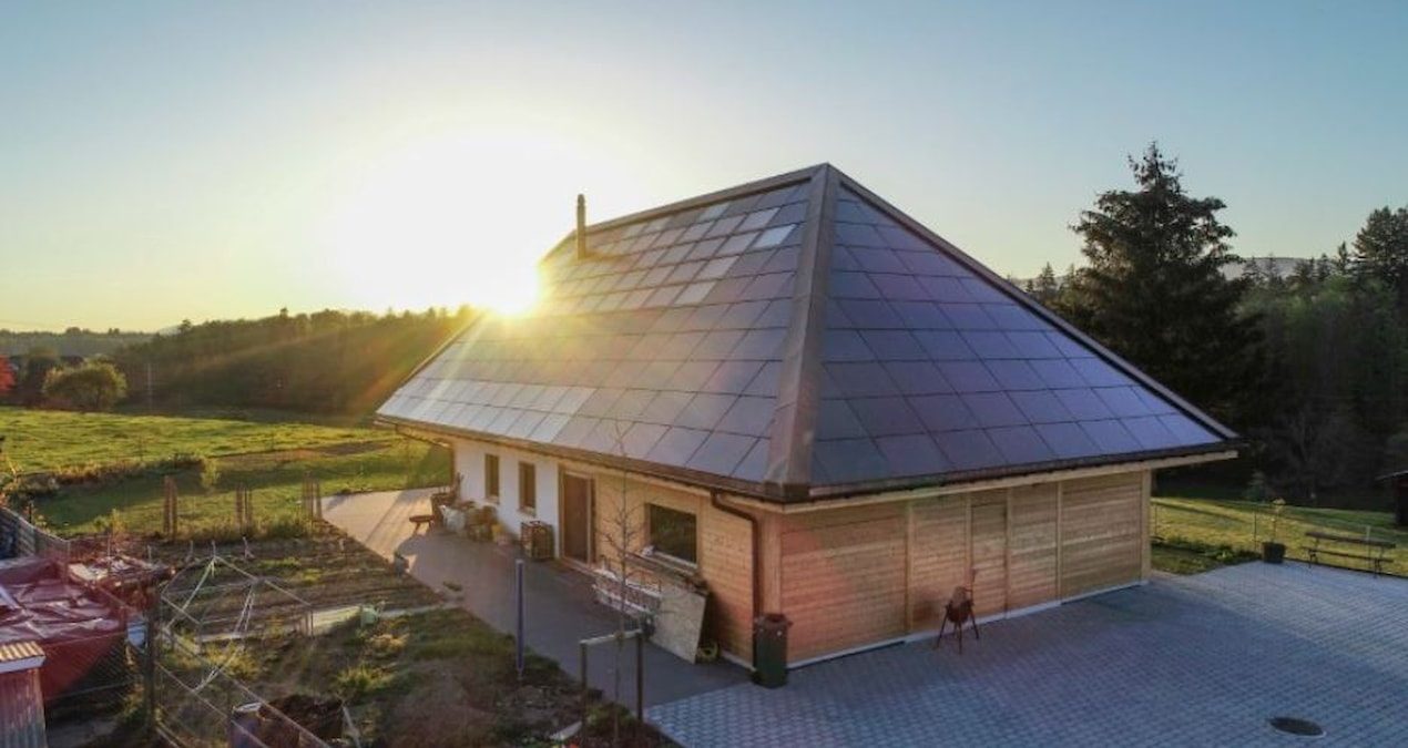 SEAMLESS-PV ile Yüzeyler Enerji Kaynağına Dönüşüyor Güneş enerjisi denildiğinde hâlâ