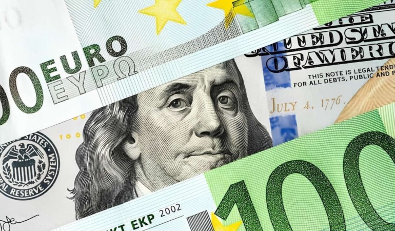 Fırtınalar dövizi vurdu: Dolar ve euro rekor üstüne rekor tazeliyor