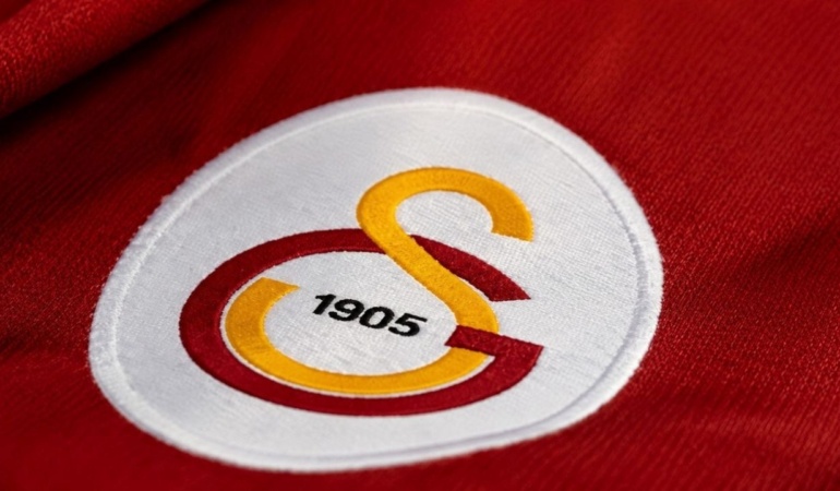 Galatasaray 2 dakikada 2 transfer birden açıkladı: Formayı giydiler bile!